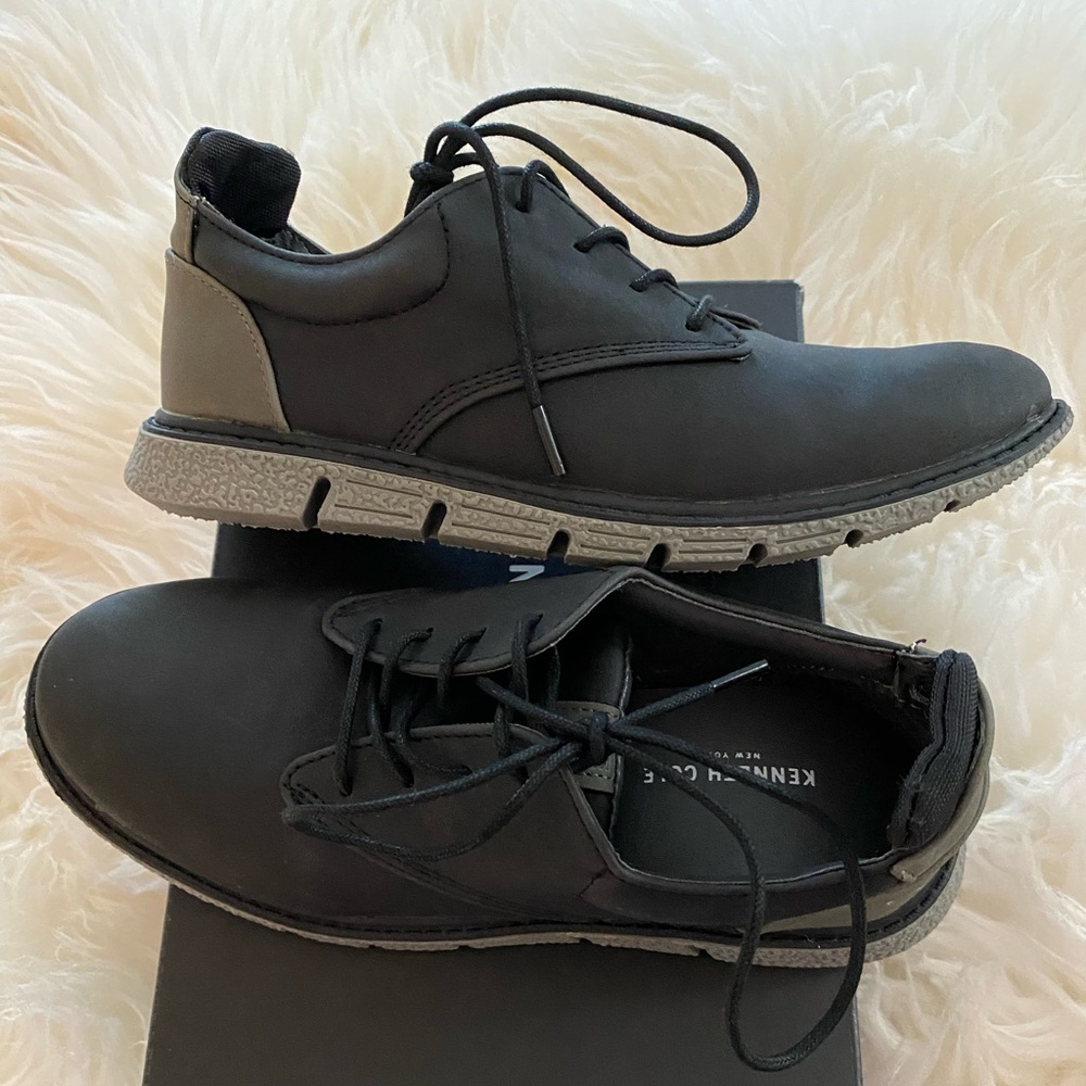 Dress boys shoes